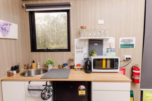 Kalmya Farm Retreat by Tiny Away in Nanango