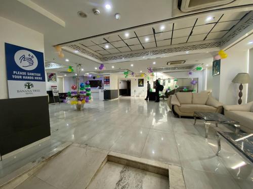 Lobby, Hotel Sevora Grand 4 Min From Anand Vihar Bus Terminal and Vaishali Metro Station in Ghaziabad