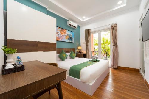 room detail thumbnail 0