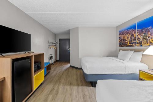 Days Inn by Wyndham Fond du Lac - image 17