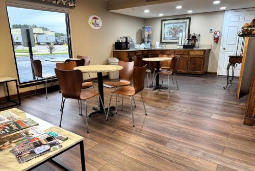 Lobi, Super 8 By Wyndham Booneville in Booneville (MS)