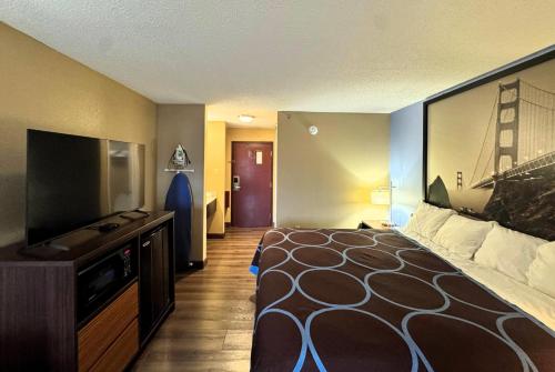 Super 8 By Wyndham Booneville in Booneville (MS)
