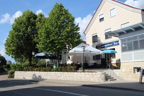 Stempfle's Landgasthaus zum Kreuz in Unterschneidheim, Deutschland