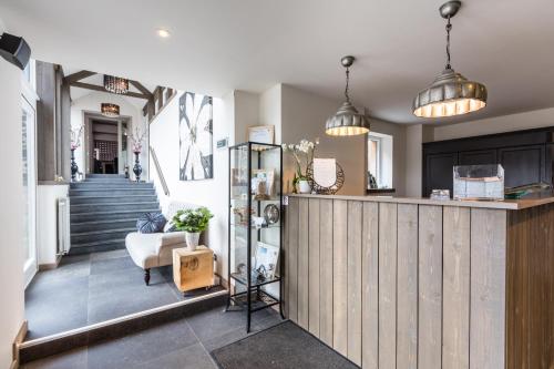 Vestabils, Hotel - La Grande Cure in Rendeux