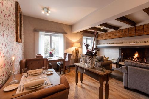 Restorāns, Hotel - La Grande Cure in Rendeux