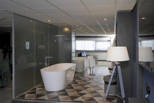 Баня, DoubleTree by Hilton Coventry Building Society Arena in Ковънтри