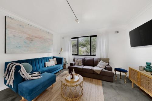 Beachside 1-Bed Retreat with Parking Cronulla in Cronulla
