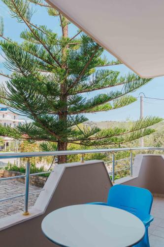 Hotel Alex – Ksamil, OR