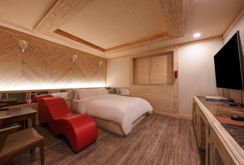 room detail thumbnail 0