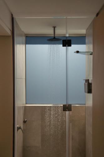Horizon Aparthotel by Totalstay - image 3