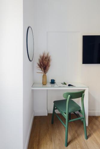 Suites by Chloe - image 5