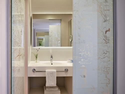 2 bedrooms, 3 beds