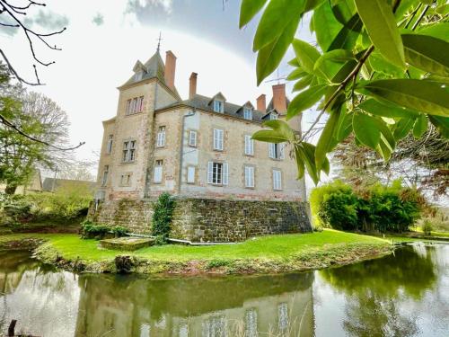 Chateau de Bouquetraud - Saint-Menoux