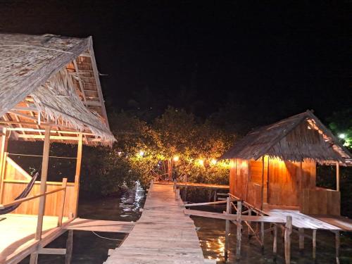 Kombrof Homestay - Besir