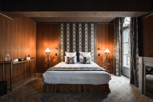 room detail thumbnail 0