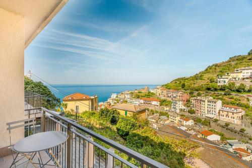 StairwayToHeaven-Riomaggiore-Seaview-FreeParking