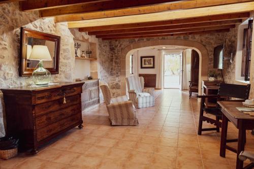 Book the Suite Suite