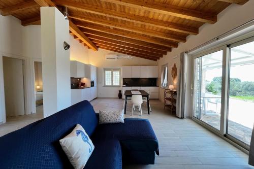 Private Countryside Retreat, Distant Sea View
