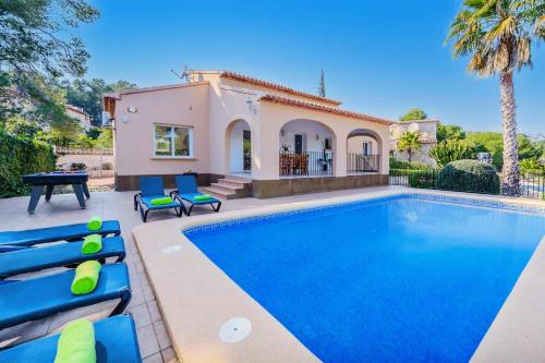 Villa Astret by Villa Plus
