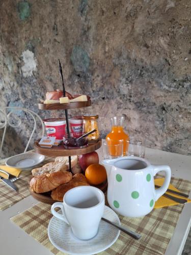B&B near Lake Como - Breakfast included - Close to train & bus 2