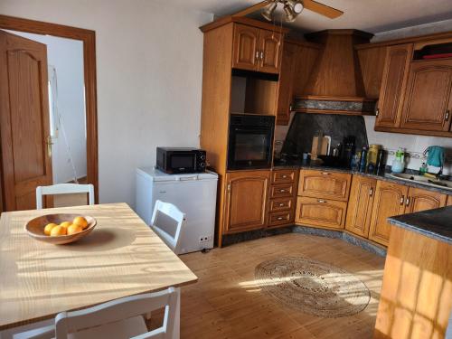 Traditional Spanish townhouse retreat in 塔貝爾諾