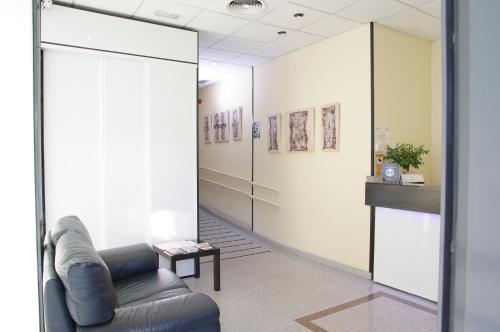 Hotel Barajas Plaza - main image