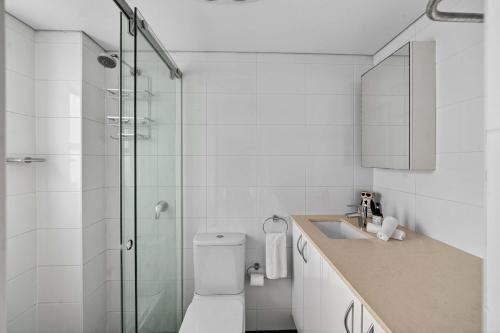 Bondi Surf Living opposite Bondi Beach - image 3