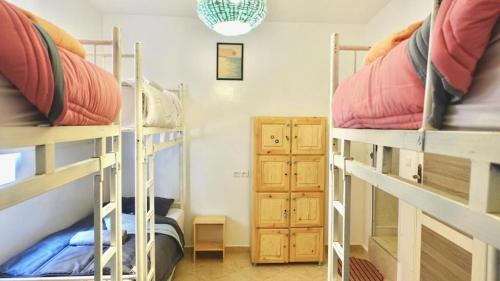 Cozy Surf House 4