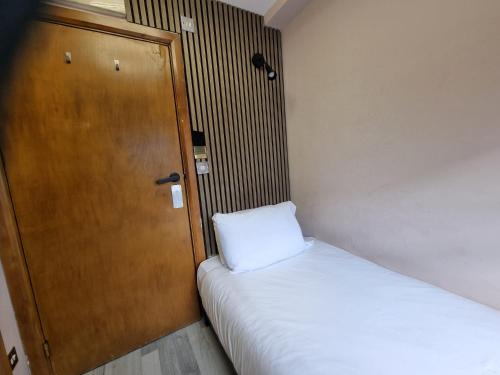1405-Top Floor Cosy Studio near Hyde Park in 그레이터 런던