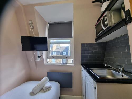 1405-Top Floor Cosy Studio near Hyde Park in 그레이터 런던