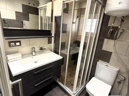 CapFerran Salou Beach Apartment - image 2