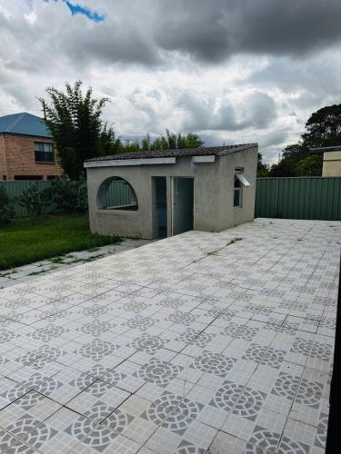 Quiet 3BR Home Walk to Ingleburn Station in South Western Sydney