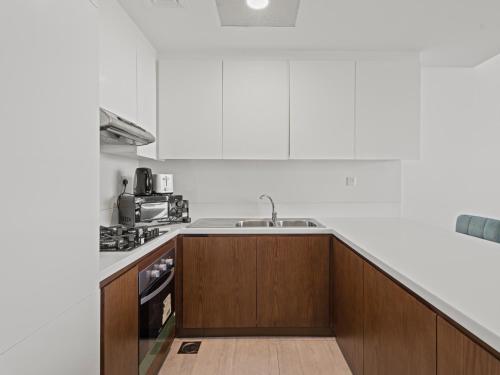 Spacious and Cozy 1BDR in Hameni-04 - image 6