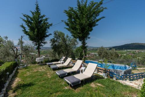 Bujtina Ethan Perondi - Private Villa Swimming Pool in Kuçovë