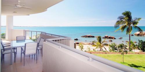 Coral Cove Apartments Room Type - One Bedroom Ocean View Apartment