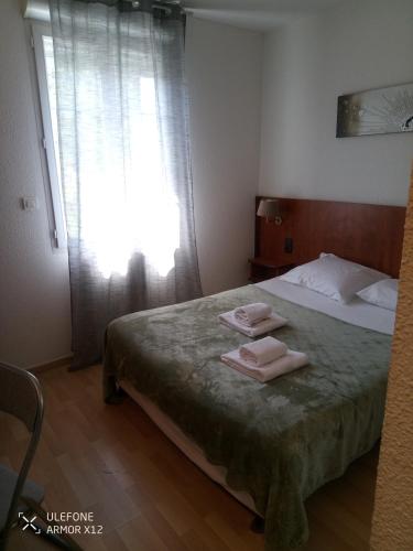 2 double beds