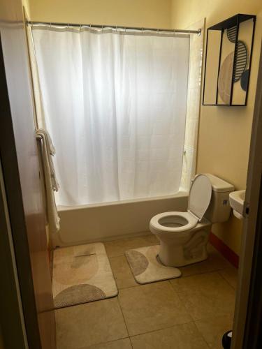 Leemclean gated vacation home in Oraşul Spaniol