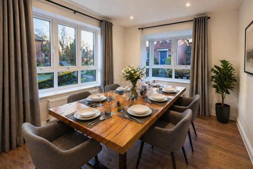 Maidstone Spacious Retreat - Hot Tub - Parking in Boughton Monchelsea