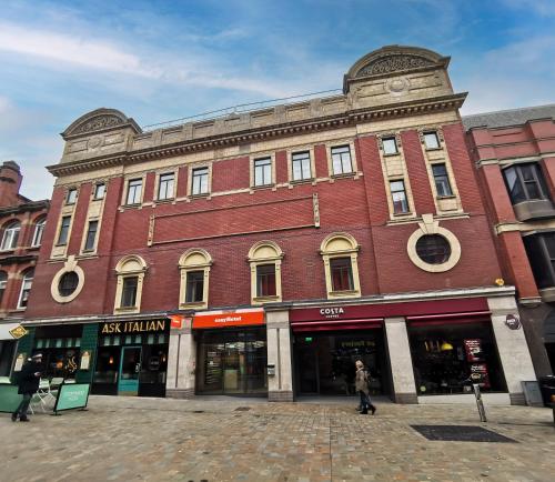 Exterior view, easyHotel Leeds in Leeds