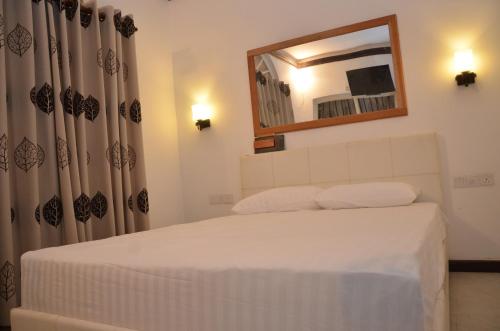 1 queen bed