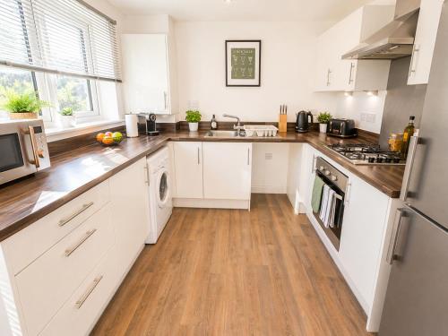 Maidstone Spacious Retreat - Hot Tub - Parking in Boughton Monchelsea