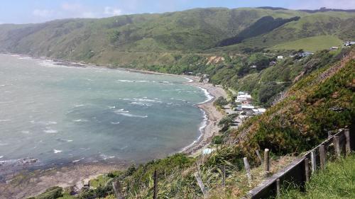 Kapiti Waves Beach Retreat Wellington