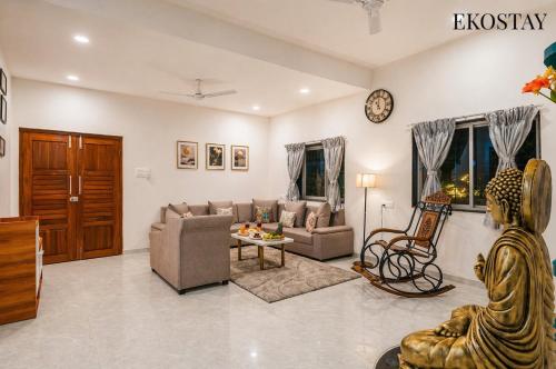 EKOSTAY Gold - Vanamora Villa in Deolali
