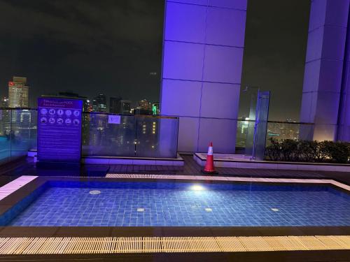 The platinum suites by ZYVO stay - image 4