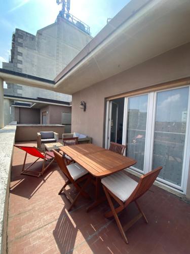 Appartamento con ampio terrazzo