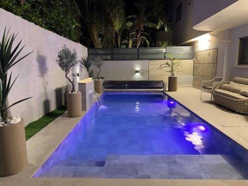 Vista, Luxury Family Villa with Private Pool & Jacuzzi in Raanana