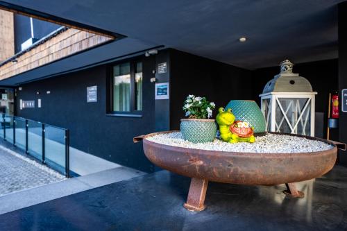 Entrance, Schonblick Residence Apartments - incl summer and mobility card near China Restaurant Hongmei