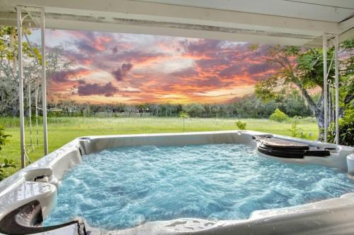 Welcome to Casa Tallman - Your Exclusive 3-Acre Private Retreat in Dundee (FL)