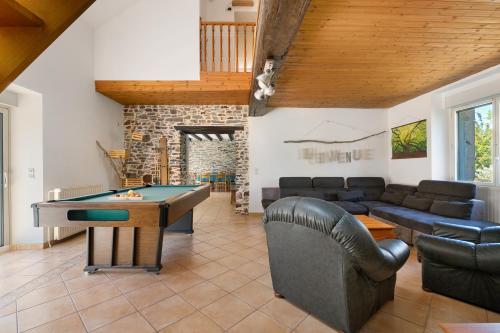 Viesnīcas āriene, Grand Gîte Le Jeanneau Spa 15p (Grand Gite Le Jeanneau Spa 15p) in Bonnoeuvre ciems