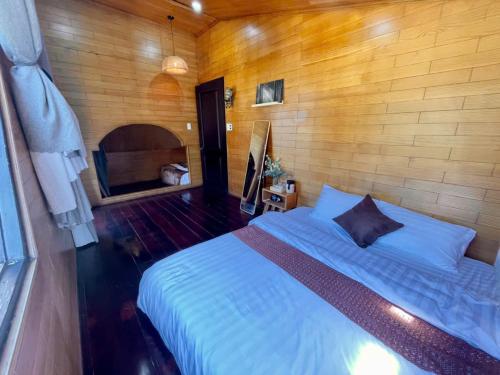 tiny house in Lam Ha District